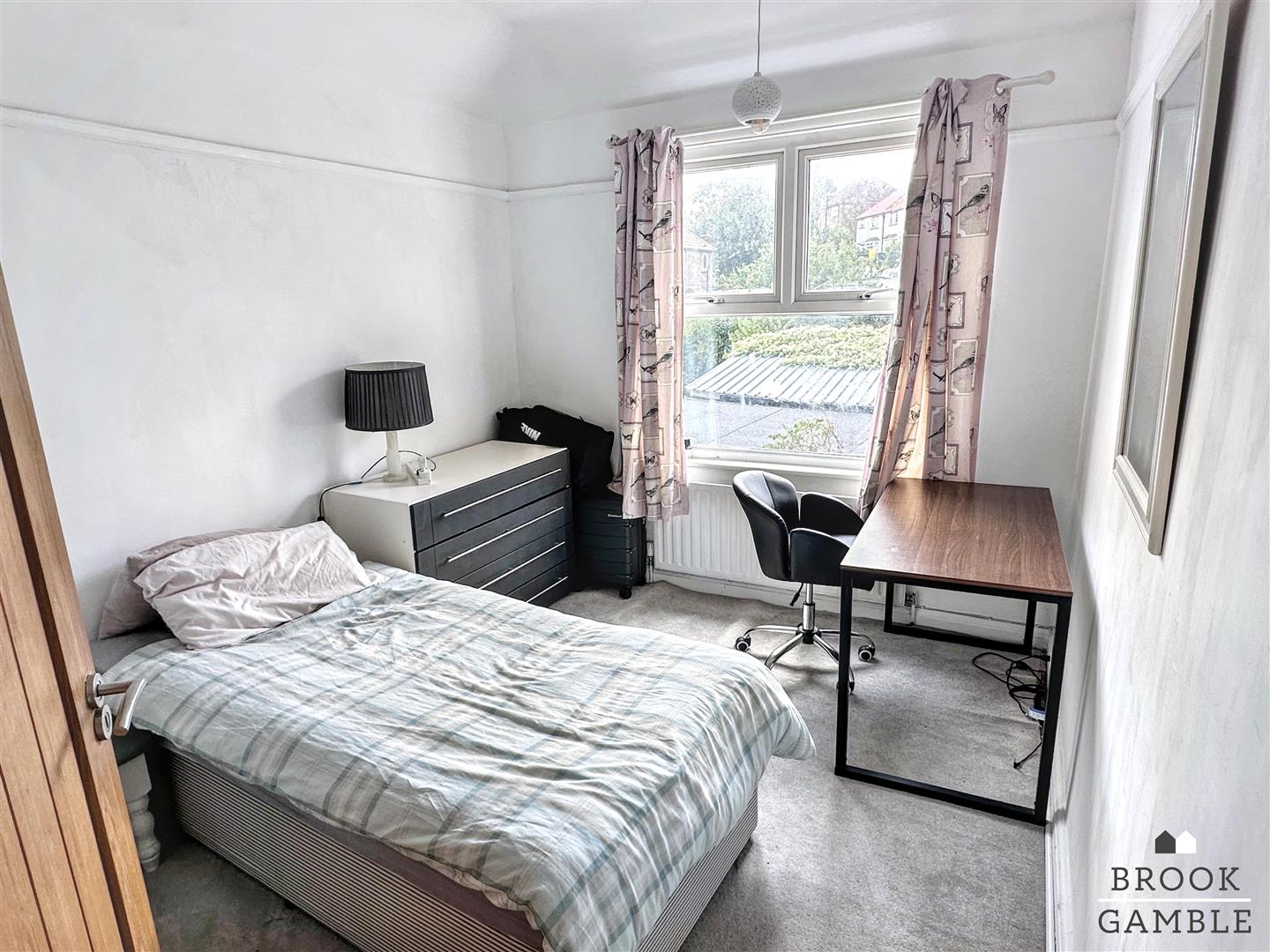 4 Bedroom House. Upwick Road in Eastbourne, East Sussex 21
